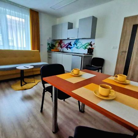 Comenius Apartments - Apartmany Na Rohu سفيدنيك المظهر الخارجي الصورة